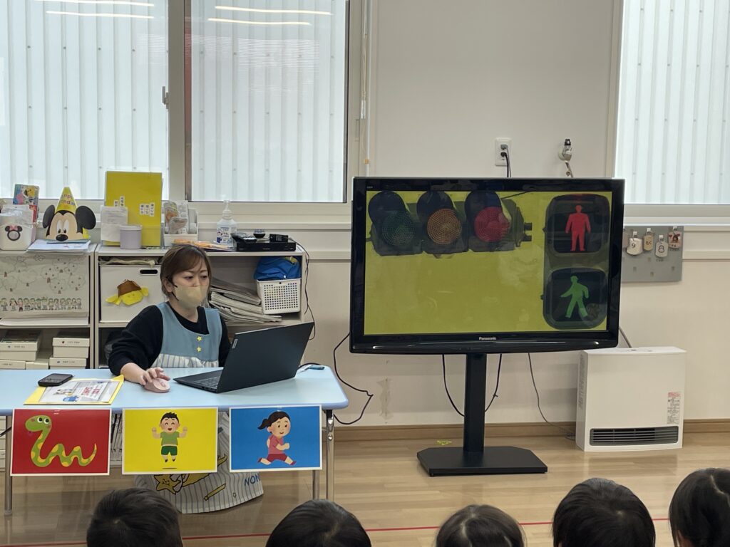 交通安全指導の様子2